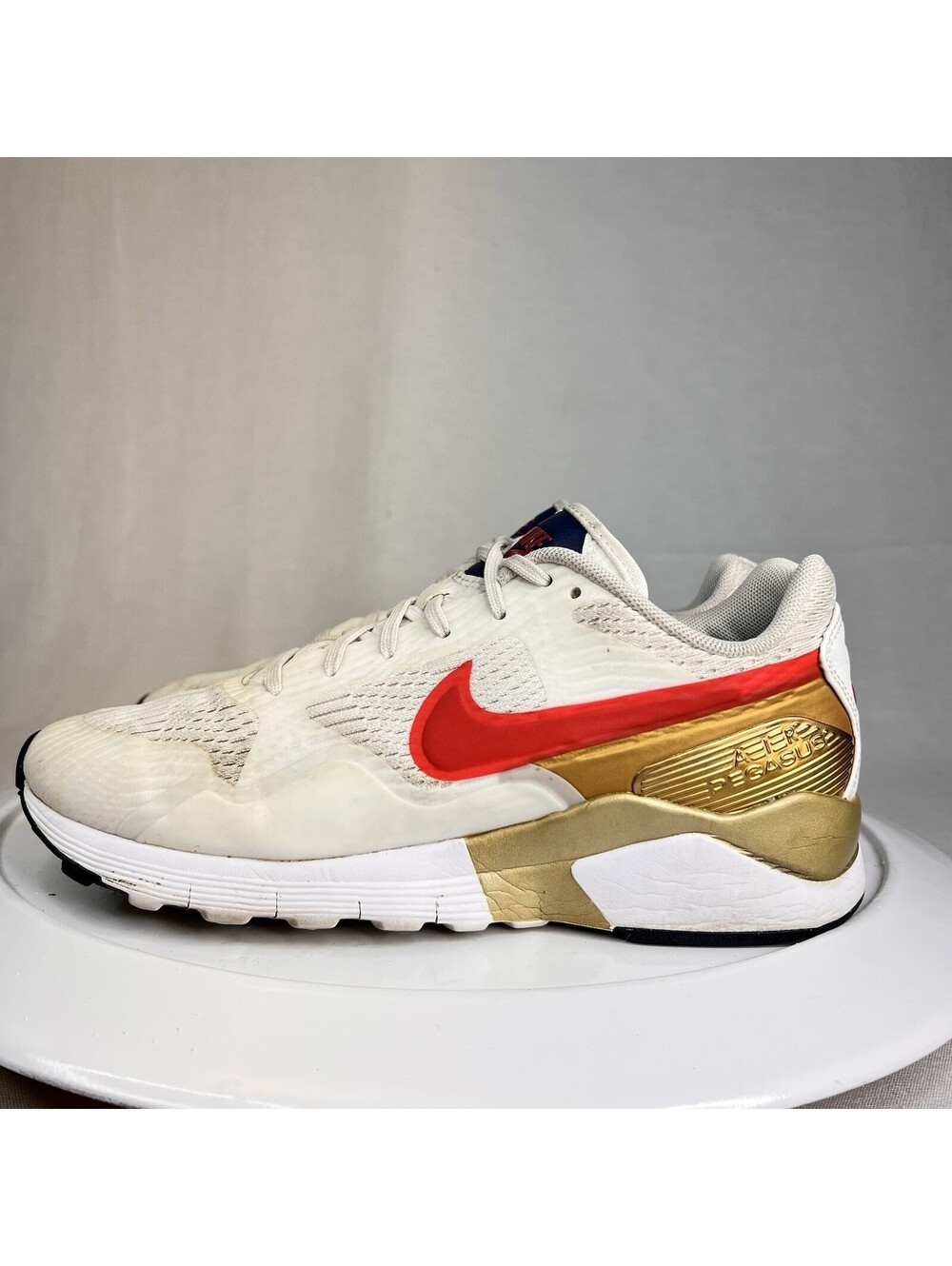 Nike Air Pegasus ‘92 / ‘16 Olympic USA 845012-101 Red White Gold, Women’s Sz 8